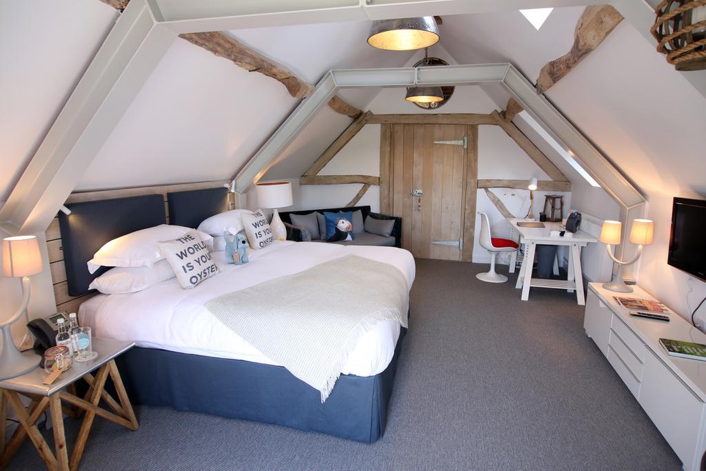 The Bell, Alderminster Bed & Breakfast สแตรทฟอร์ด อะพอน เอวอน ภายนอก รูปภาพ