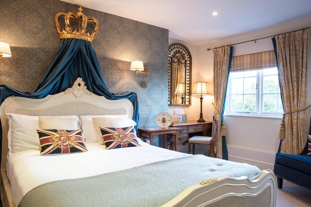 The Bell, Alderminster Bed & Breakfast สแตรทฟอร์ด อะพอน เอวอน ภายนอก รูปภาพ
